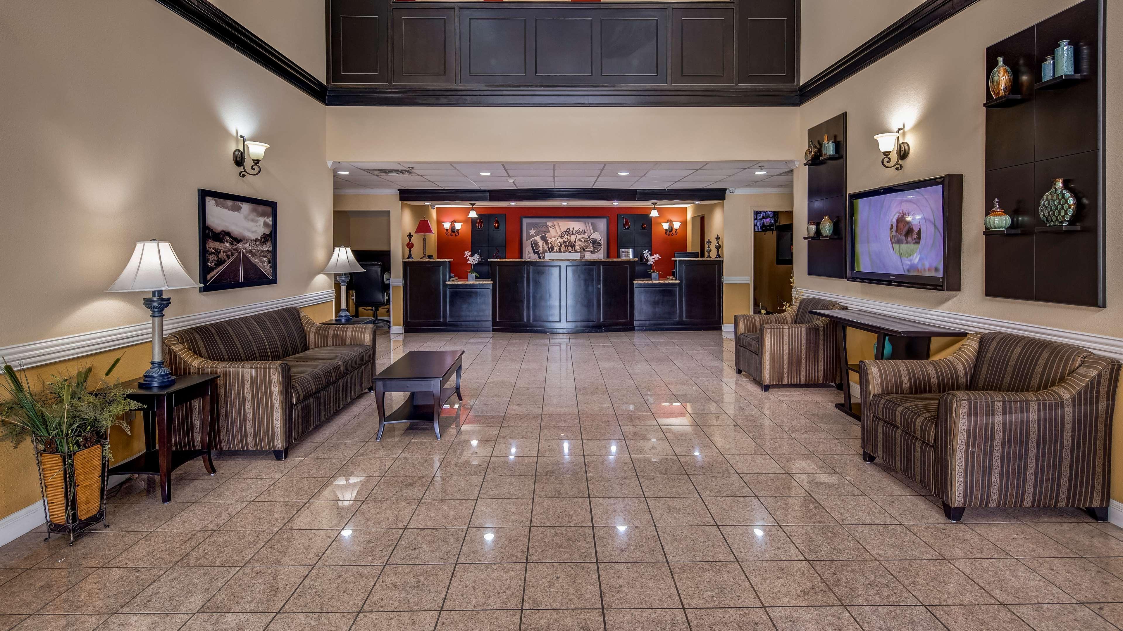 Best Western Plus Kingston Hotel And Conference Center Exterior photo